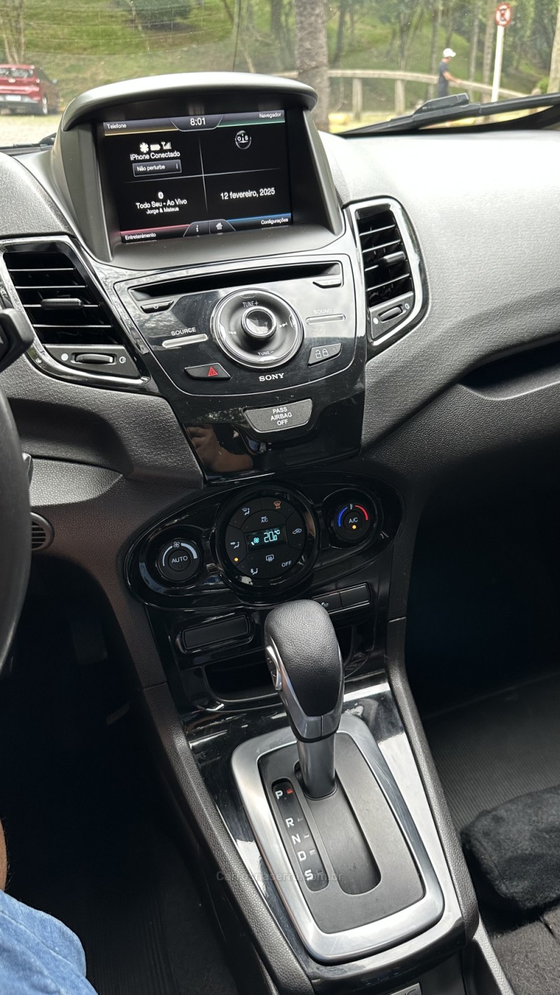 FIESTA 1.6 TITANIUM PLUS SEDAN 16V FLEX 4P AUTOMÁTICO - 2015 - CAXIAS DO SUL