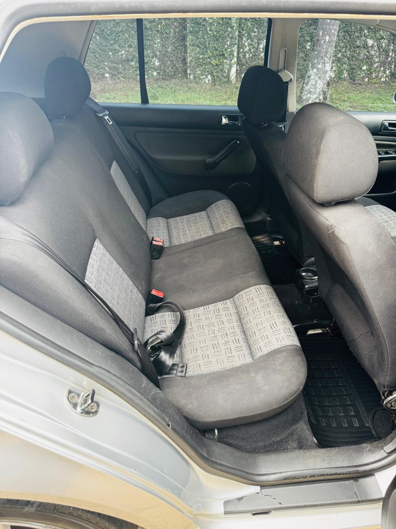 GOLF 1.6 MI 8V GASOLINA 4P MANUAL - 2003 - CAXIAS DO SUL