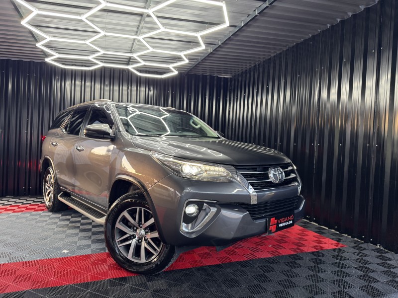 HILUX SW4 2.8 SRX 4X4 16V TURBO INTERCOOLER DIESEL 4P AUTOMÁTICO - 2019 - CAXIAS DO SUL