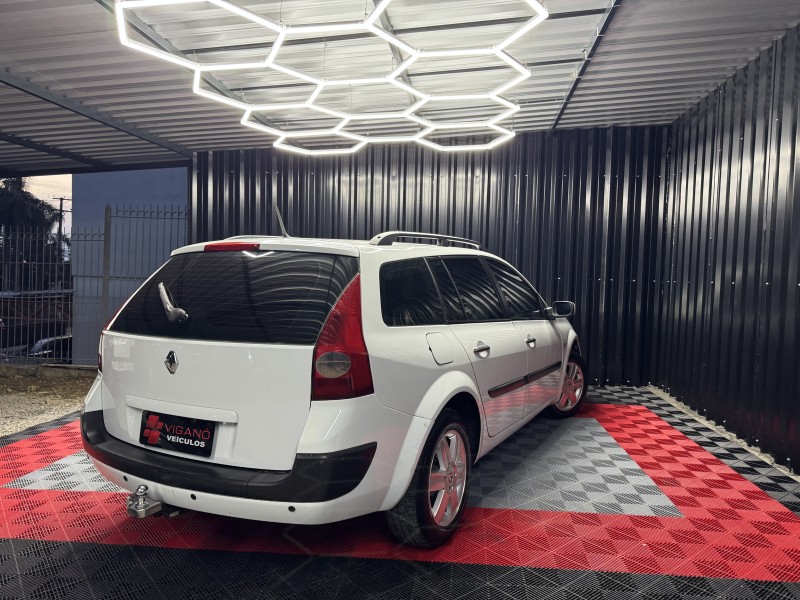MÉGANE 1.6 EXPRESSION GRAND TOUR 16V FLEX 4P MANUAL - 2008 - CAXIAS DO SUL
