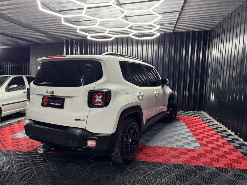 RENEGADE 1.8 16V FLEX LONGITUDE 4P AUTOMÁTICO - 2016 - CAXIAS DO SUL