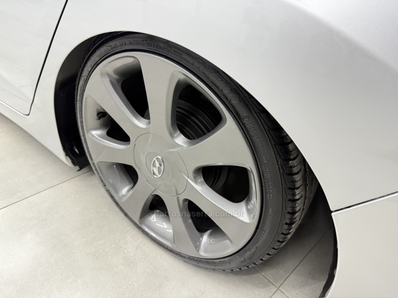 ELANTRA 1.8 GLS 16V FLEX AUTOMÁTICO - 2012 - SAPIRANGA