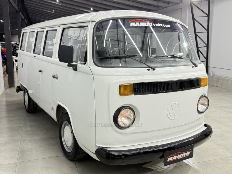 KOMBI 1.6 MI STD LOTAÇÃO 8V GASOLINA 3P MANUAL - 1992 - SAPIRANGA