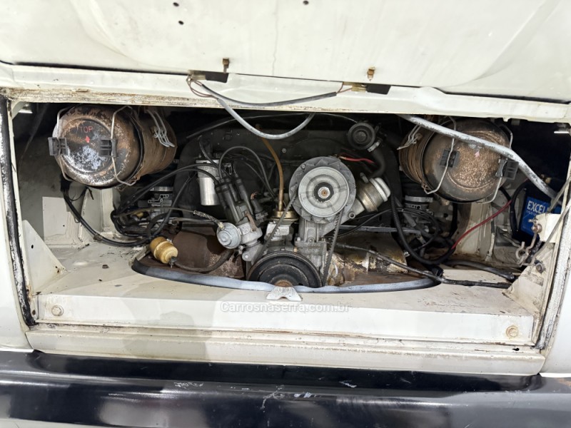 KOMBI 1.6 MI STD LOTAÇÃO 8V GASOLINA 3P MANUAL - 1992 - SAPIRANGA