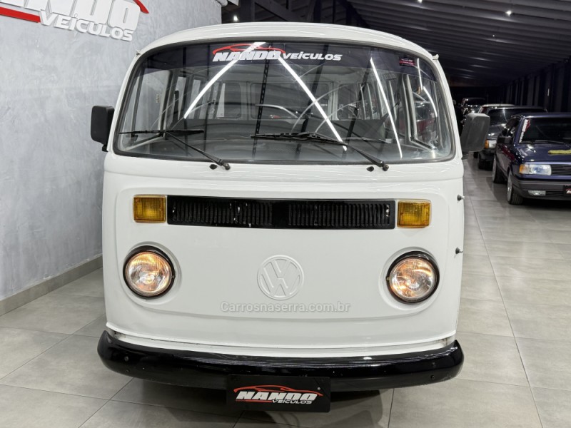 KOMBI 1.6 MI STD LOTAÇÃO 8V GASOLINA 3P MANUAL - 1992 - SAPIRANGA