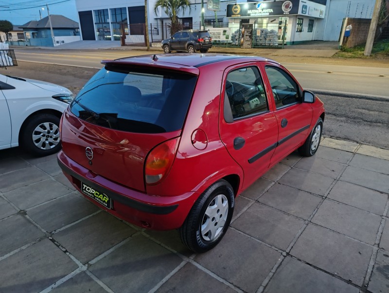 CELTA 1.0 MPFI VHC SUPER 8V GASOLINA 4P MANUAL - 2003 - VACARIA