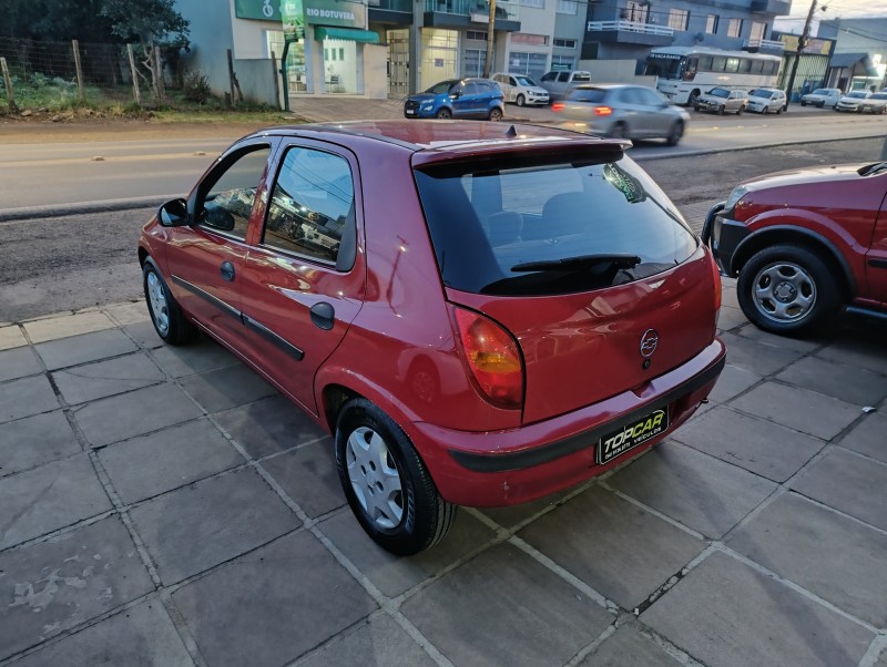 CELTA 1.0 MPFI VHC SUPER 8V GASOLINA 4P MANUAL - 2003 - VACARIA