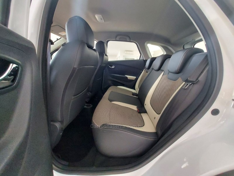 CAPTUR 1.6 16V FLEX INTENSE AUTOMÁTICO - 2018 - SANTA CRUZ DO SUL