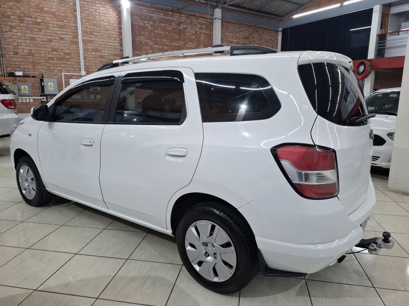 SPIN 1.8 LT 8V FLEX 4P MANUAL - 2013 - FARROUPILHA