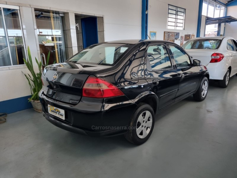 PRISMA 1.4 MPFI MAXX 8V FLEX 4P MANUAL - 2011 - VACARIA