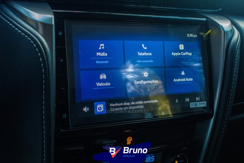 HILUX SW4 2.8 4X4 SRX PLATINUM TURBO 7 LUGARES DIESEL 4P AUTOMÁTICO - 2024 - PALMEIRA DAS MISSõES