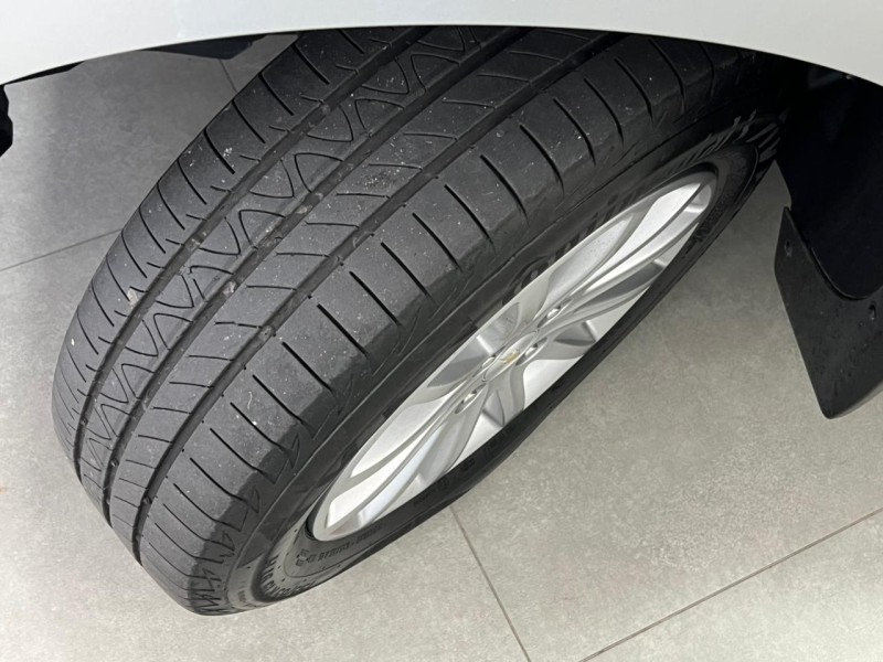 SPIN 1.8 LT 8V FLEX 4P MANUAL - 2016 - FARROUPILHA