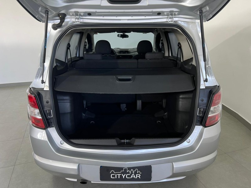 SPIN 1.8 LT 8V FLEX 4P MANUAL - 2016 - FARROUPILHA