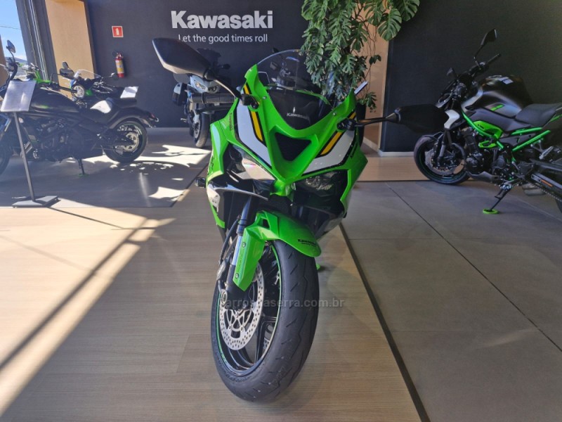 NINJA ZX-6R 636  - 2025 - CAXIAS DO SUL