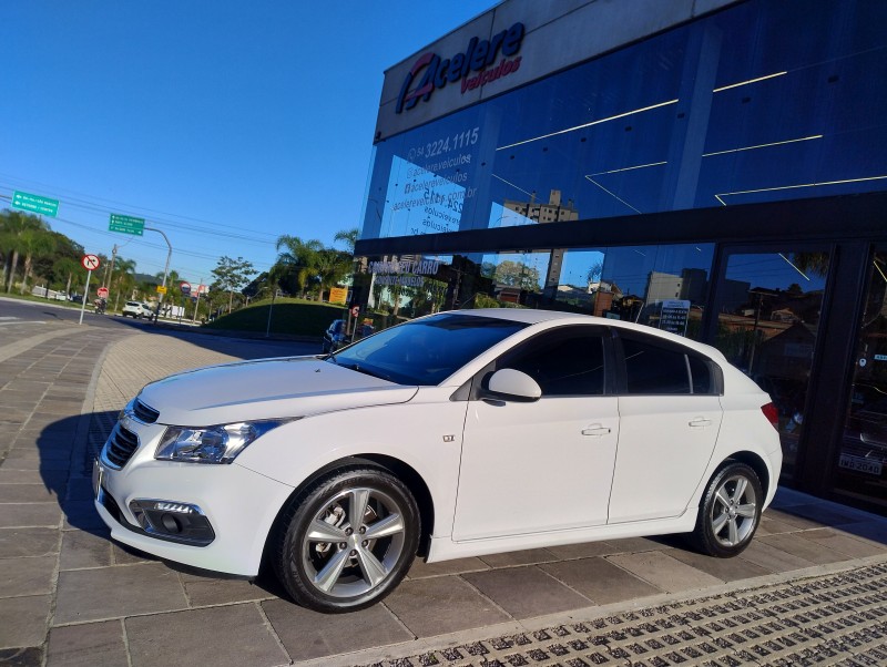 CRUZE 1.8 LT SPORT6 16V FLEX 4P MANUAL - 2015 - CAXIAS DO SUL