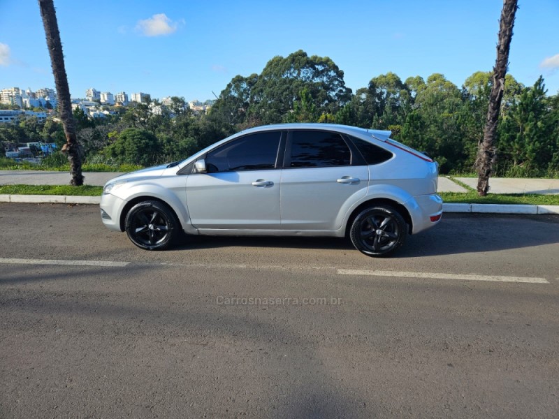 FOCUS 2.0 GLX 16V GASOLINA 4P MANUAL - 2009 - VERANóPOLIS