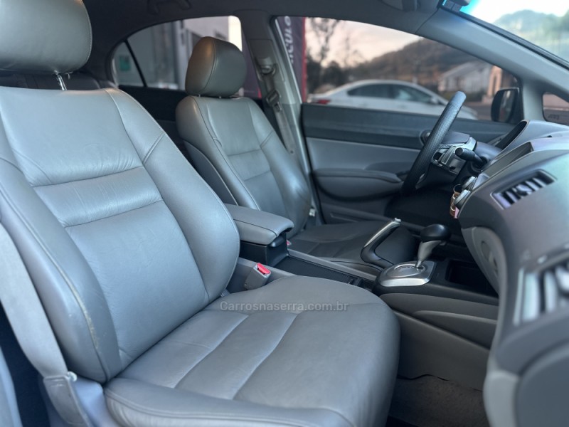 CIVIC 1.8 LXL 16V FLEX 4P AUTOMÁTICO - 2011 - TUPANDI
