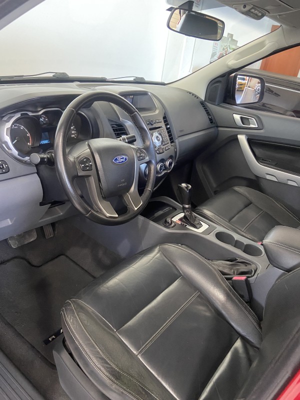 RANGER 3.2 XLT 4X4 CD 20V DIESEL 4P AUTOMÁTICO - 2013 - FARROUPILHA