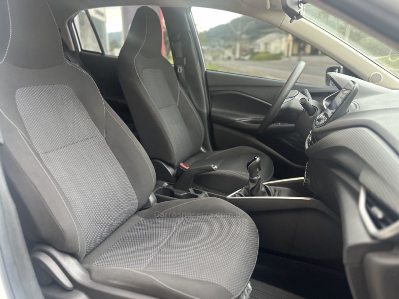 ONIX 1.0 LT 12V FLEX 4P MANUAL - 2021 - TUPANDI