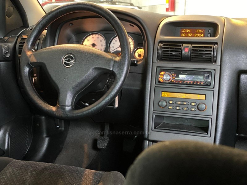 ASTRA 2.0 MPFI ADVANTAGE SEDAN 8V FLEX 4P MANUAL - 2010 - ESTâNCIA VELHA