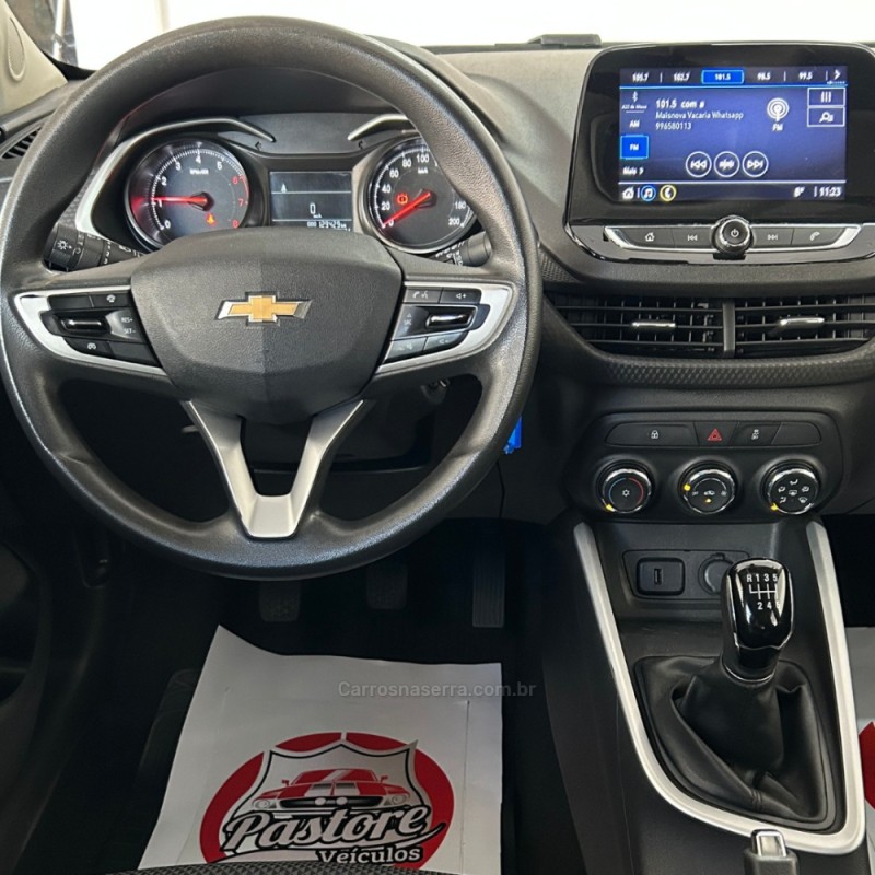 ONIX 1.0 LT 12V TURBO FLEX 4P MANUAL - 2021 - VACARIA