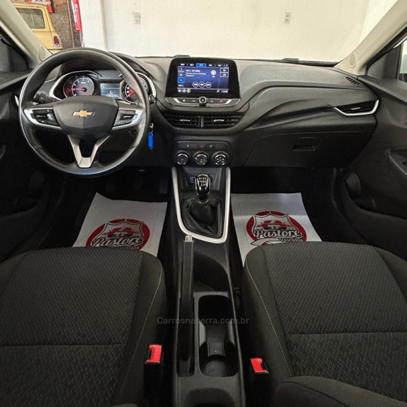 ONIX 1.0 LT 12V TURBO FLEX 4P MANUAL - 2021 - VACARIA