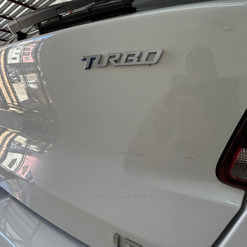 ONIX 1.0 LT 12V TURBO FLEX 4P MANUAL - 2021 - VACARIA