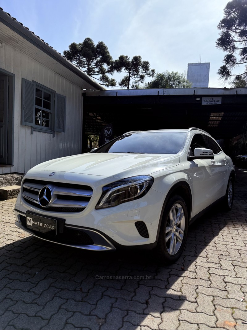 GLA 200 1.6 CGI ADVANCE 16V TURBO GASOLINA 4P AUTOMÁTICO