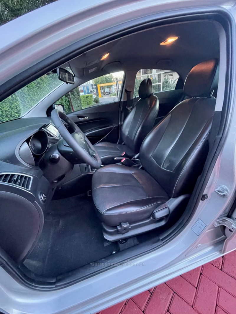 HB20 1.6 PREMIUM 16V FLEX 4P AUTOMÁTICO - 2015 - ROLANTE