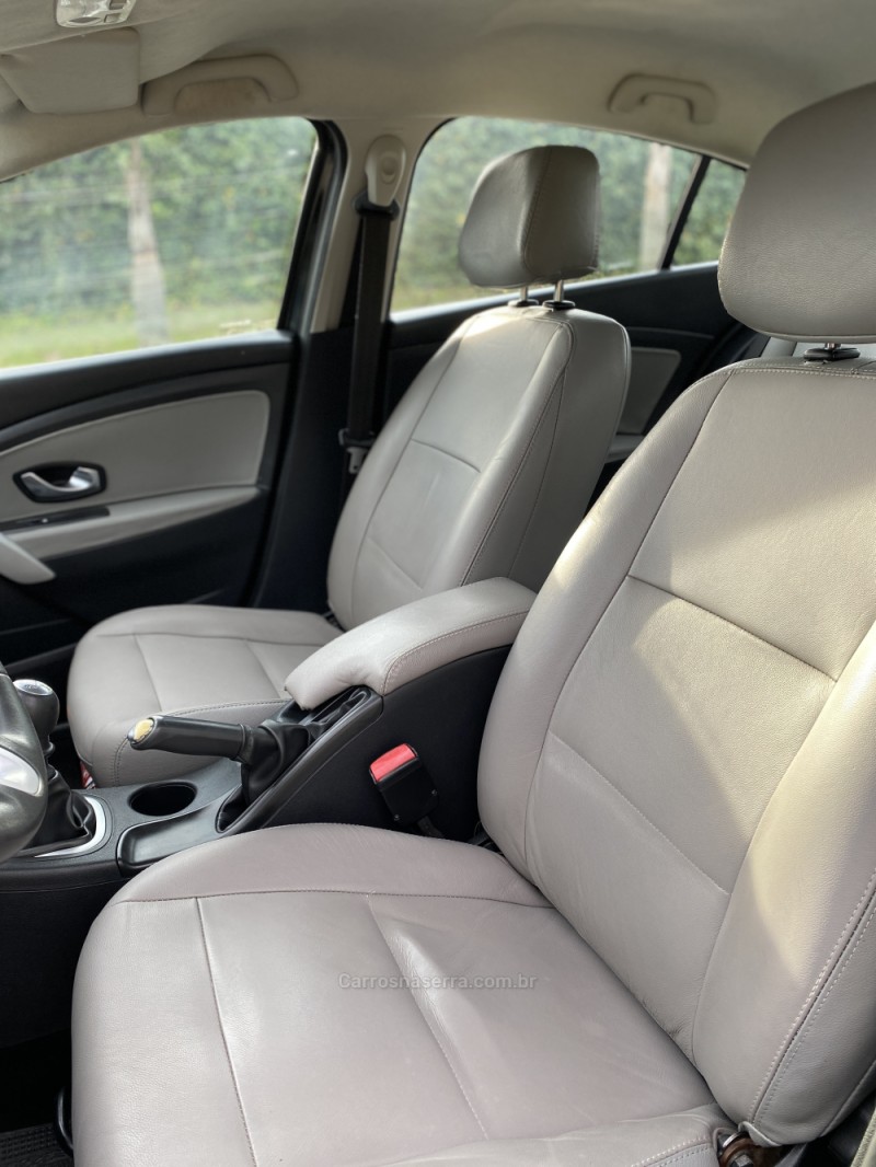 FLUENCE 1.6 EXPRESSION 16V FLEX 4P MANUAL - 2011 - CAXIAS DO SUL