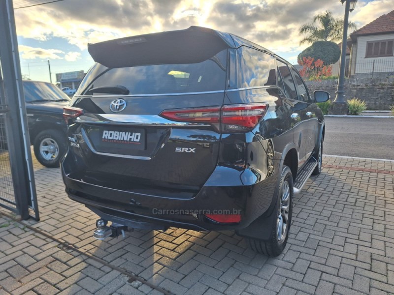 HILUX SW4 2.8 SRX 4X4 DIAMOND 16V TURBO DIESEL 4P 7 LUGARES AUTOMÁTICO - 2021 - CAMBARá DO SUL