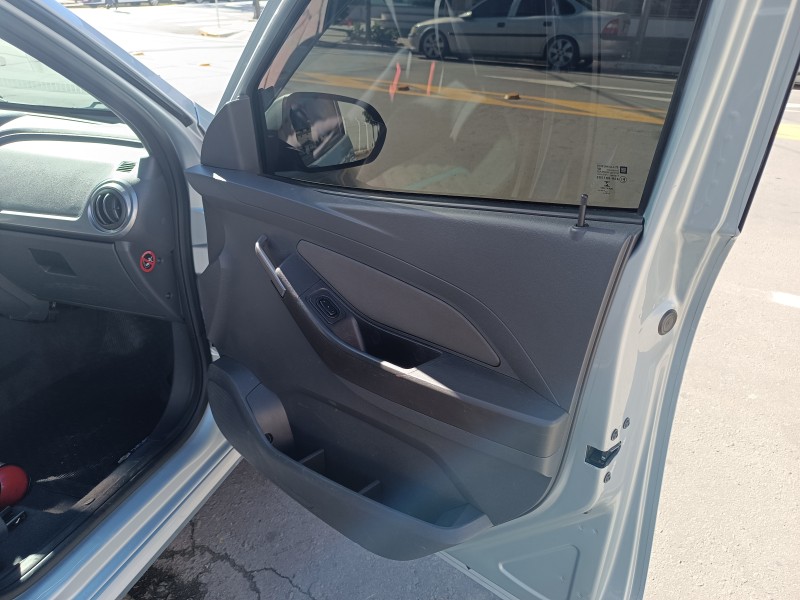 MONTANA 1.4 MPFI SPORT CS 8V FLEX 2P MANUAL - 2013 - FLORES DA CUNHA