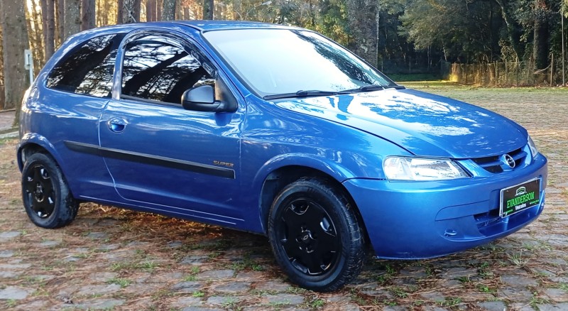 CELTA 1.0 MPFI 8V GASOLINA 4P MANUAL - 2001 - CAXIAS DO SUL
