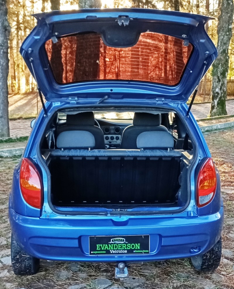 CELTA 1.0 MPFI 8V GASOLINA 4P MANUAL - 2001 - CAXIAS DO SUL