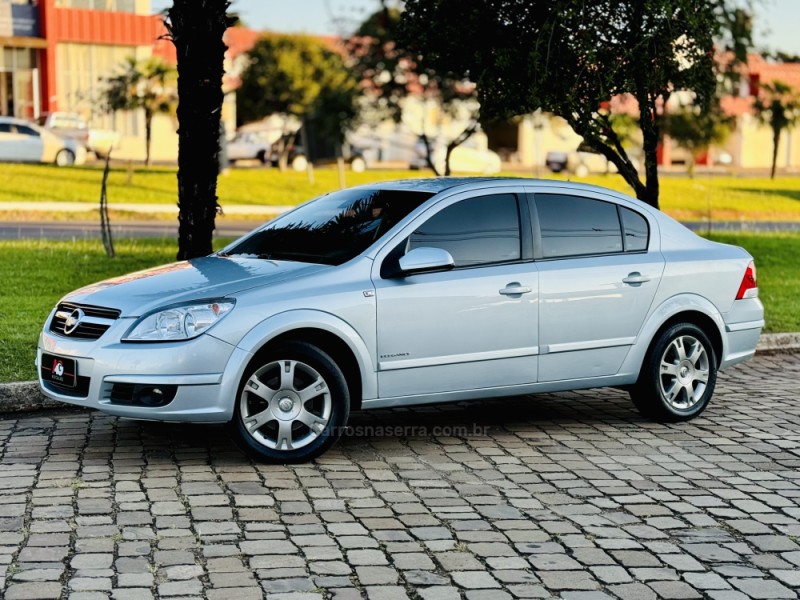 VECTRA 2.0 MPFI ELEGANCE 8V FLEX 4P MANUAL
