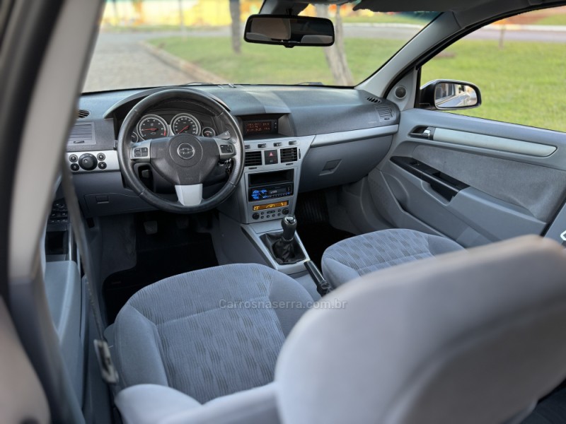VECTRA 2.0 MPFI ELEGANCE 8V FLEX 4P MANUAL - 2006 - CASCA