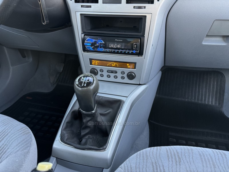 VECTRA 2.0 MPFI ELEGANCE 8V FLEX 4P MANUAL - 2006 - CASCA