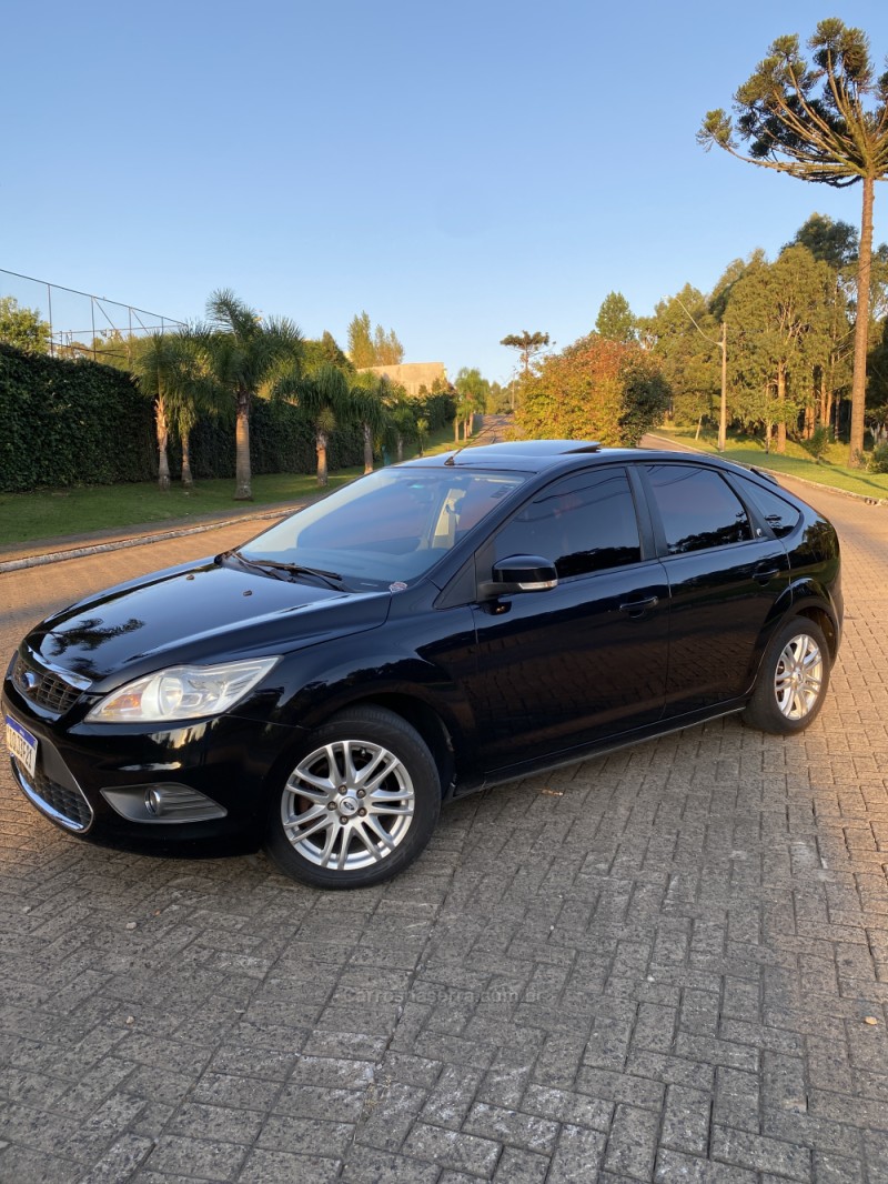 focus 2.0 ghia 16v flex 4p automatico 2009 caxias do sul