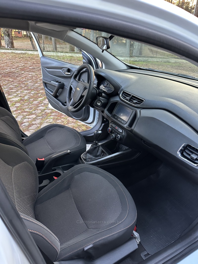 ONIX 1.4 MPFI LTZ 8V FLEX 4P MANUAL - 2015 - CAXIAS DO SUL