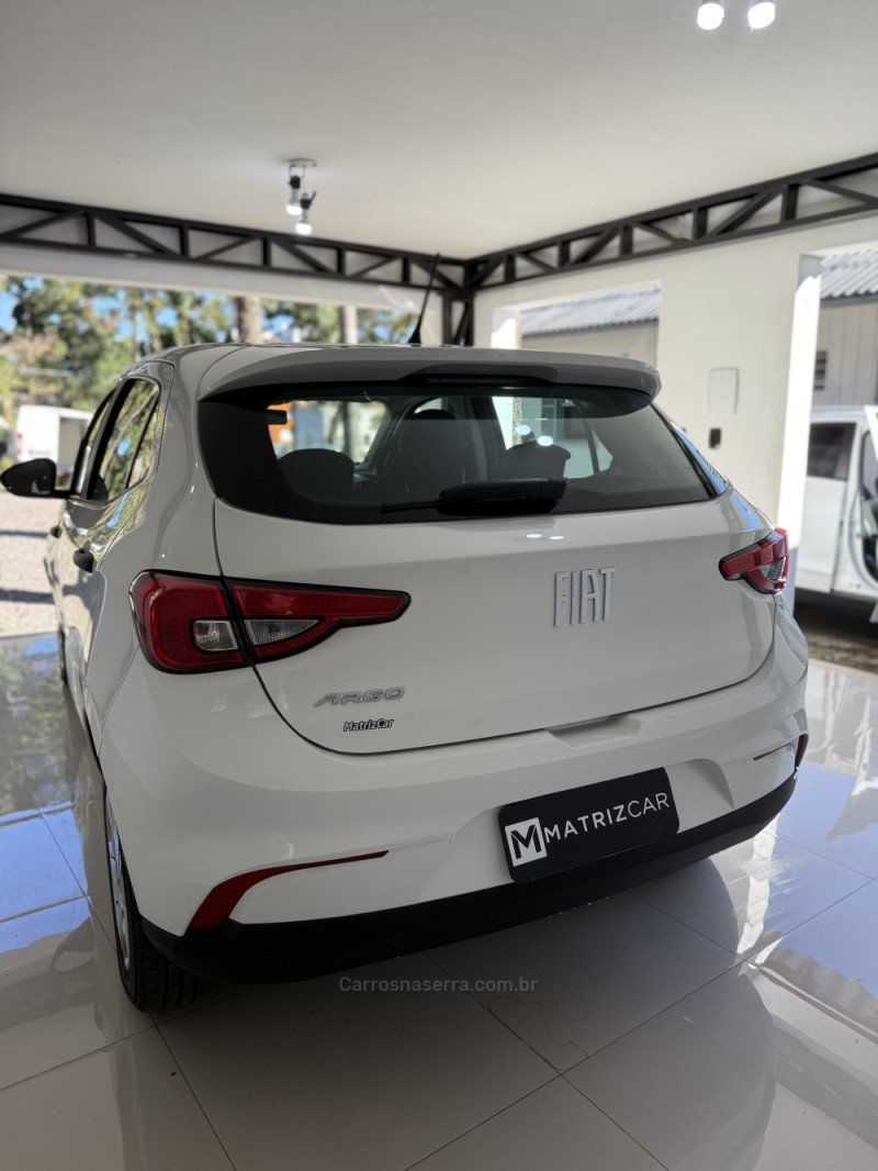 ARGO 1.0 DRIVE 6V FLEX 4P MANUAL - 2023 - CANELA