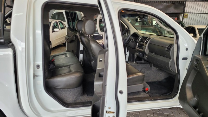 FRONTIER 2.5 LE 4X4 CD TURBO ELETRONIC DIESEL 4P AUTOMÁTICO - 2013 - GARIBALDI
