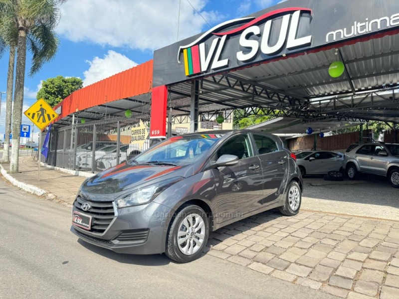 HB20 1.6 COMFORT PLUS 16V FLEX 4P MANUAL - 2017 - CAXIAS DO SUL
