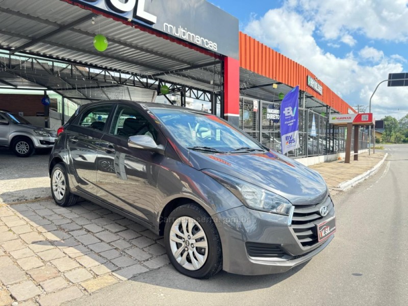 HB20 1.6 COMFORT PLUS 16V FLEX 4P MANUAL - 2017 - CAXIAS DO SUL
