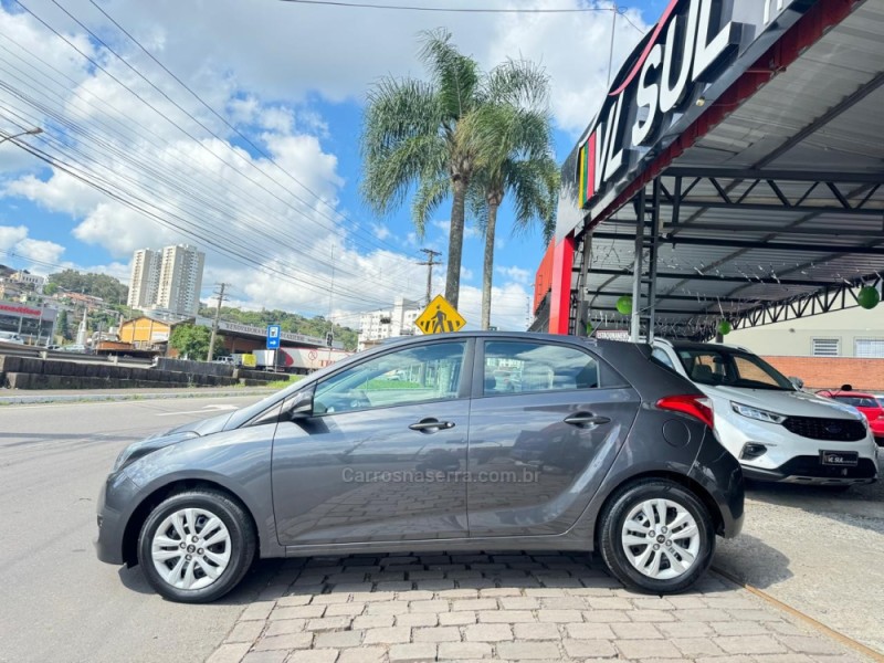 HB20 1.6 COMFORT PLUS 16V FLEX 4P MANUAL - 2017 - CAXIAS DO SUL