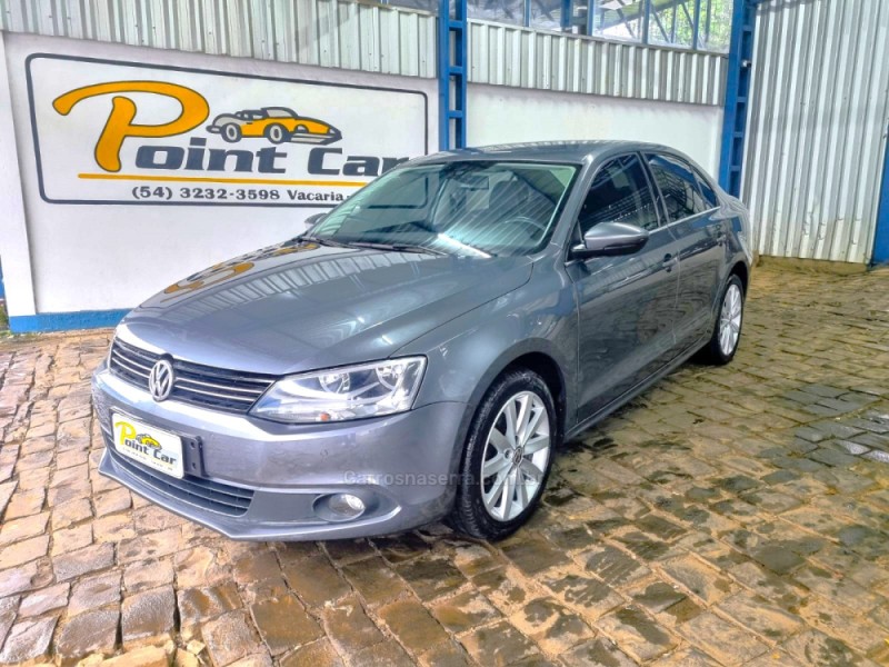 JETTA 2.0 COMFORTLINE FLEX 4P TIPTRONIC - 2013 - VACARIA