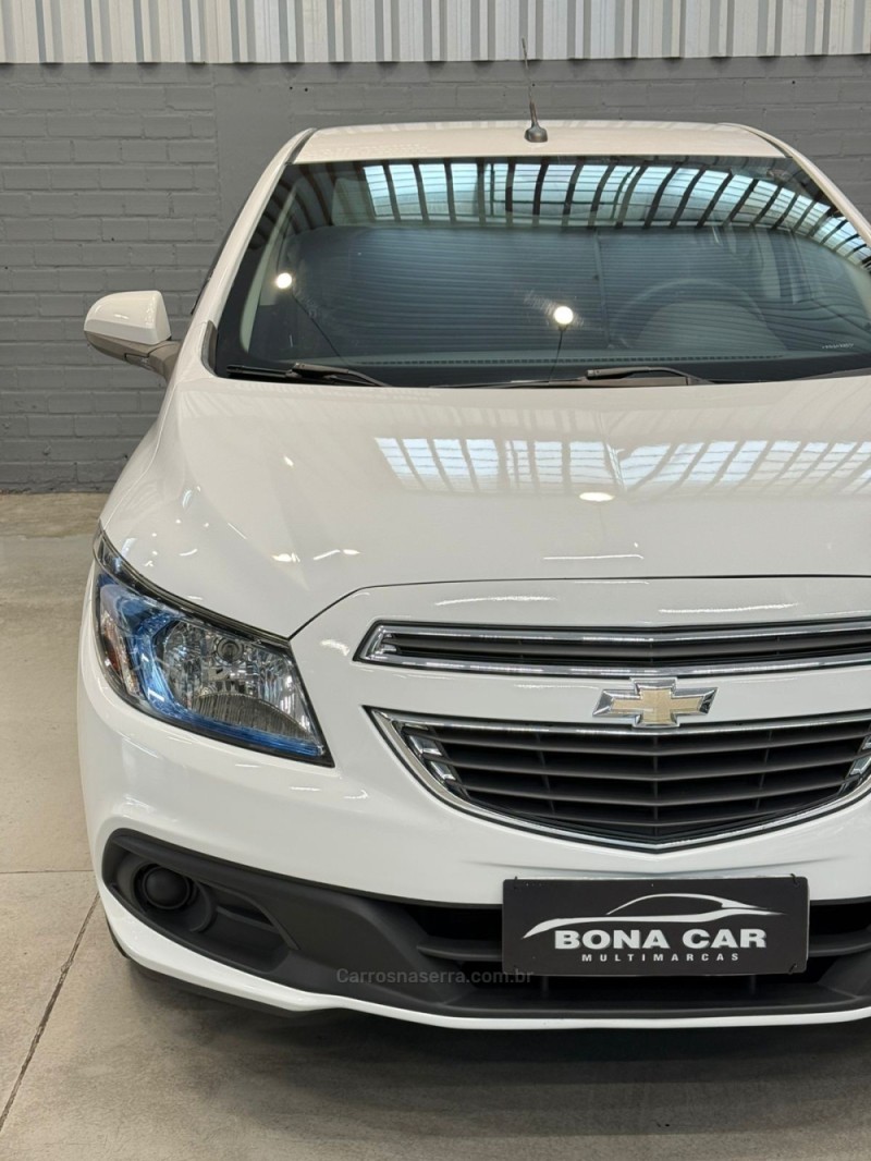PRISMA 1.4 MPFI LT 8V FLEX 4P MANUAL - 2015 - CAXIAS DO SUL