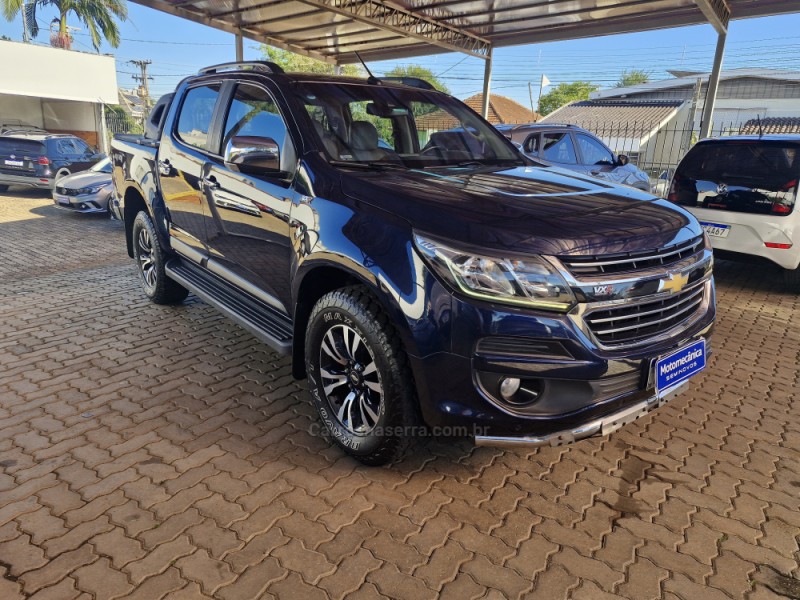 S10 2.4 MPFI LTZ 4X4 CD 8V FLEX 4P MANUAL - 2017 - LAJEADO