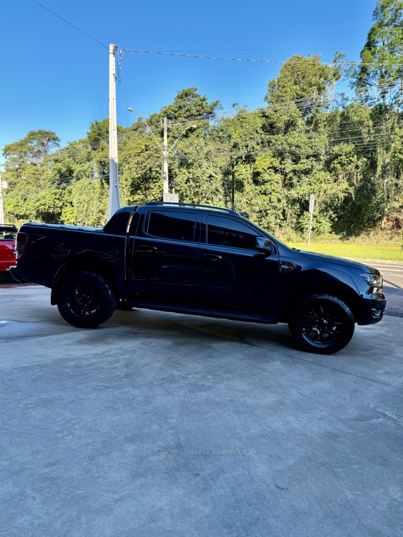 RANGER 2.2 BLACK 4X2 CD 16V DIESEL 4P AUTOMÁTICO - 2023 - LAJEADO