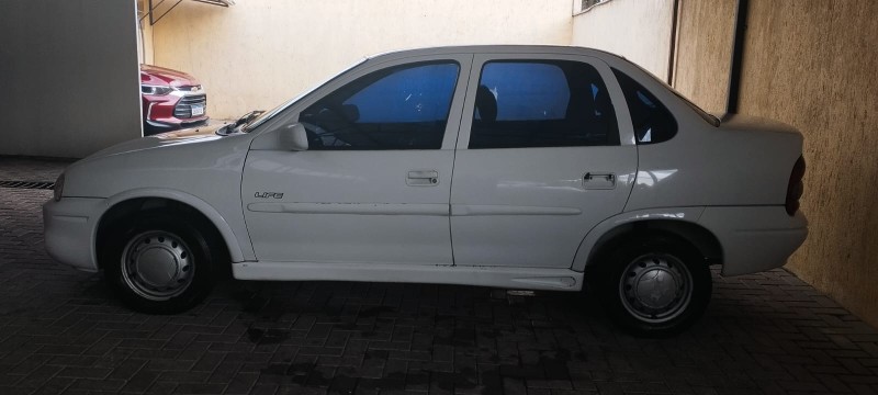 CLASSIC 1.0 VHC LIFE 8V FLEX 4P MANUAL - 2005 - CANELA