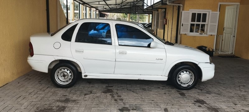 CLASSIC 1.0 VHC LIFE 8V FLEX 4P MANUAL - 2005 - CANELA